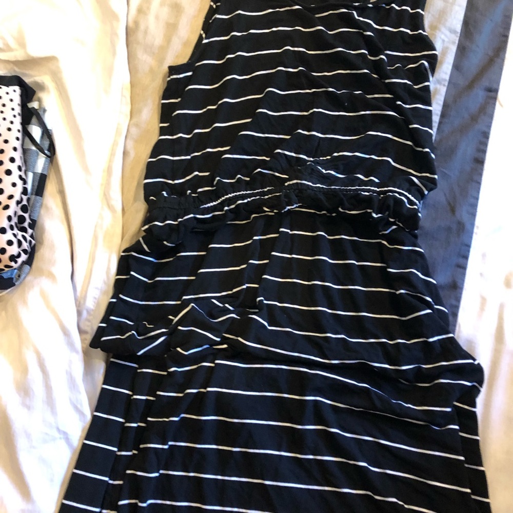 Dresses - Picture 8 of 8